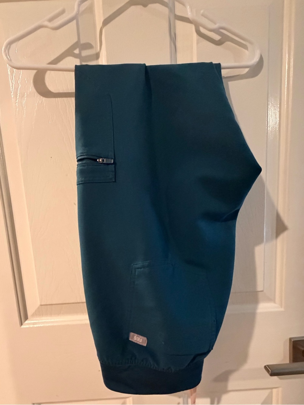 Figs Teal/Caribbean Blue Women’s Jogger Zamora Scrub Pants - Medium